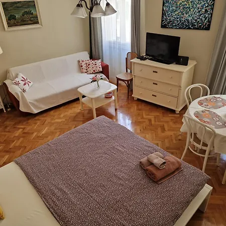 Seven - Two-bedroom Apartment *