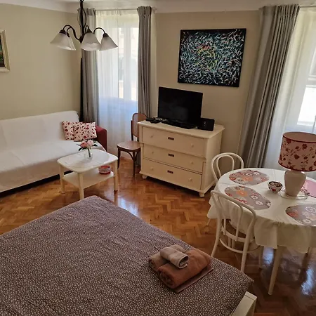 Seven - Two-bedroom * Rovinj